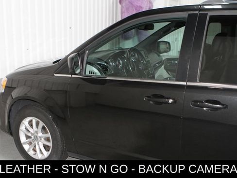 Used 2018 Dodge Grand Caravan SXT FWD image 28