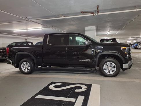 Used 2026 GMC Sierra 1500 SLE w/ Preferred Package AWD/4WD image 4