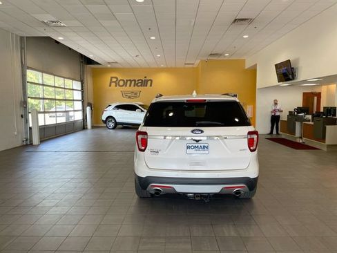 Used 2017 Ford Explorer Limited AWD/4WD image 4