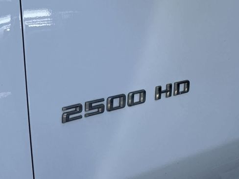 Used 2025 Chevrolet Silverado 2500 LT w/ Convenience Package AWD/4WD image 10