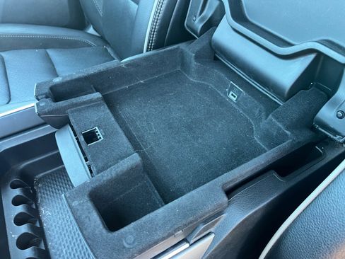 Used 2024 RAM 1500 Laramie image 15