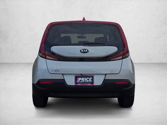 Used 2020 Kia Soul LX FWD image 4