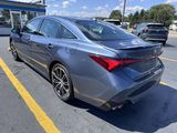 Used 2019 Toyota Avalon XSE image 4