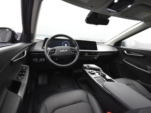 Used 2024 Kia EV6 Light image 11