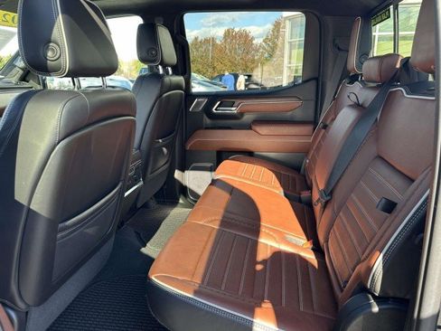 Used 2023 GMC Sierra 1500 Denali Ultimate image 16