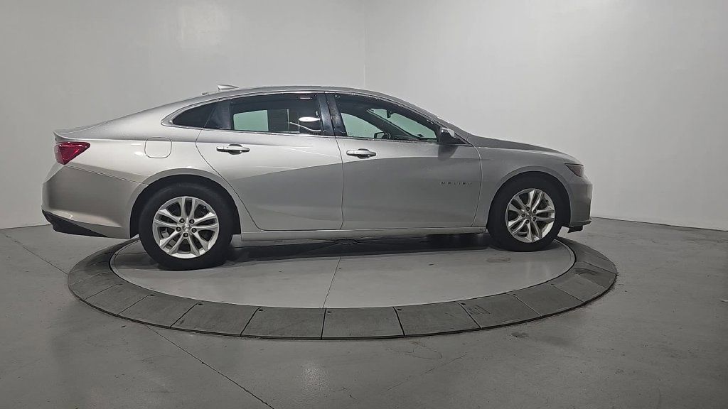 Used 2016 Chevrolet Malibu LT w/ Driver Confidence Package FWD image 7