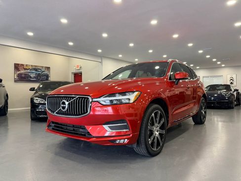 Used 2018 Volvo XC60 T6 Inscription w/ Convenience Package AWD/4WD image 3