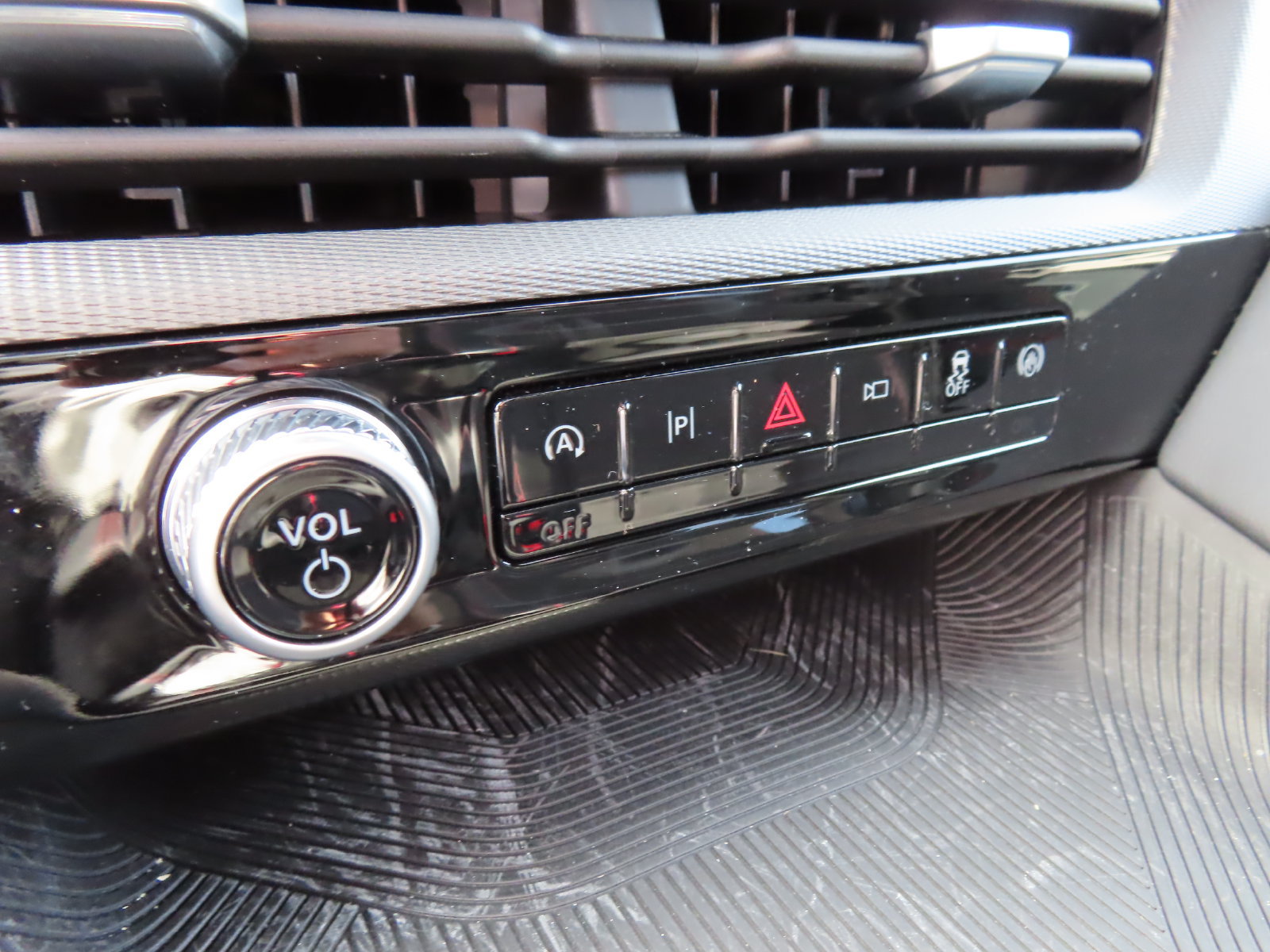 Used 2026 Ford Explorer ST w/ Sun And Sound Package AWD/4WD image 29