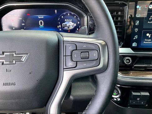 Used 2025 Chevrolet Silverado 1500 LT Trail Boss w/ Convenience Package II image 20