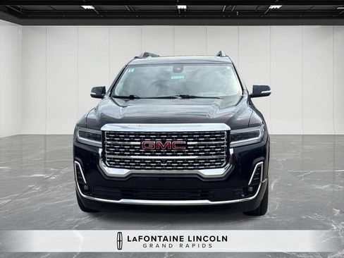 Used 2021 GMC Acadia Denali w/ Denali Ultimate Package AWD/4WD image 8