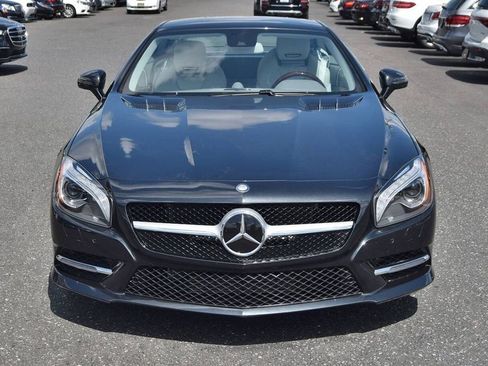 Used 2013 Mercedes-Benz SL 550 image 4