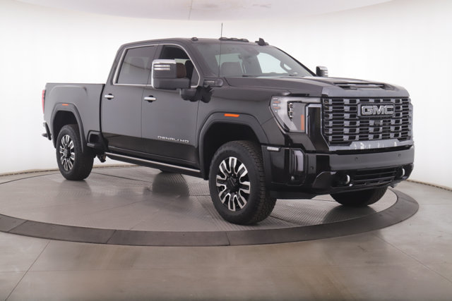 Used 2024 GMC Sierra 2500 Denali Ultimate AWD/4WD image 2