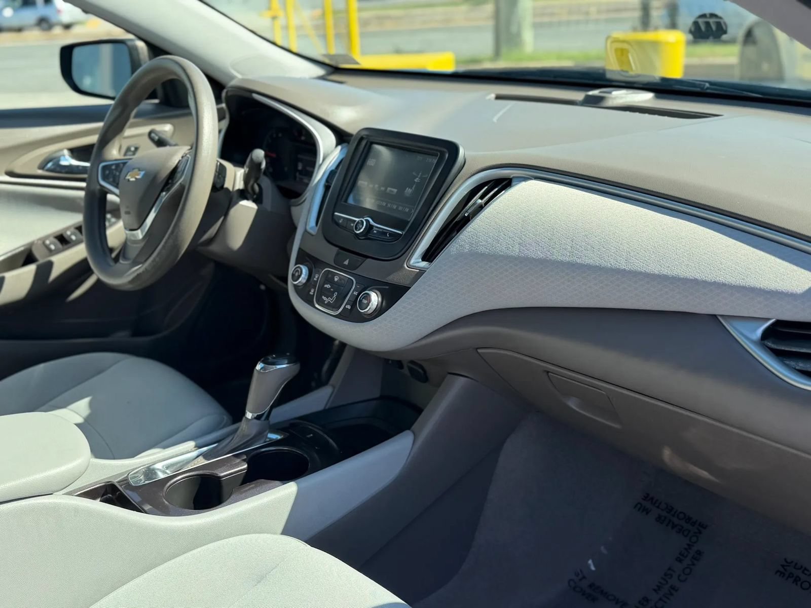 Used 2018 Chevrolet Malibu LS w/ LPO, Convenience Package 1 FWD image 20