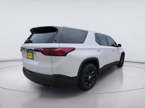 Used 2024 Chevrolet Traverse LS w/ Safety Package FWD image 8
