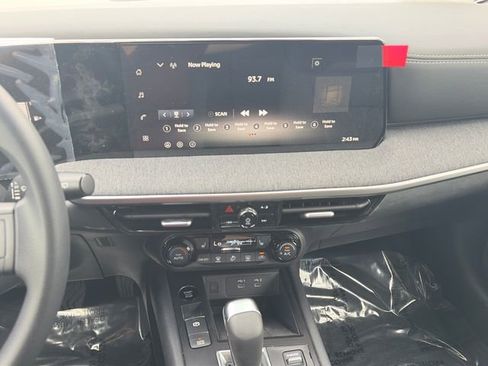New 2026 Nissan Kicks SV w/ Cold Weather Package FWD image 21