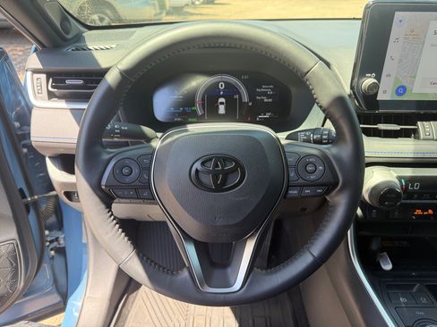 Used 2024 Toyota RAV4 XSE w/ Advanced Technology Package AWD/4WD image 9