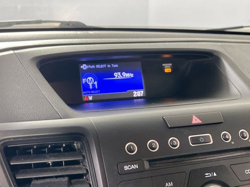 Used 2016 Honda CR-V LX image 14