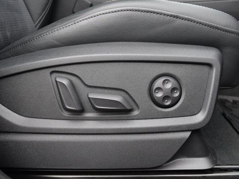 Used 2022 Audi SQ5 Premium Plus image 39