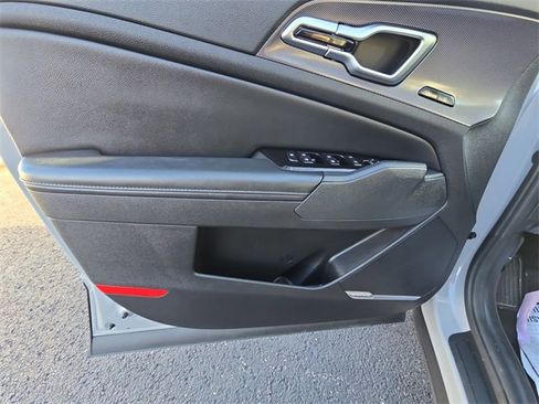 Used 2024 Kia Sportage SX image 32