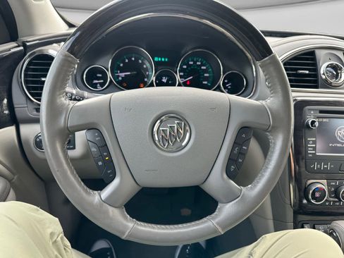 Used 2017 Buick Enclave Leather FWD image 13