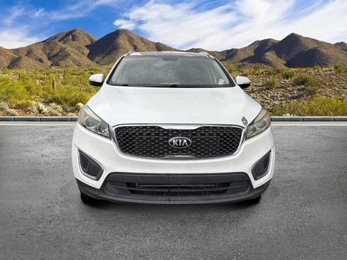 Used 2016 Kia Sorento LX w/ LX Convenience Package AWD/4WD image 6