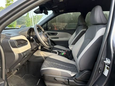 Used 2025 Subaru Forester AWD/4WD image 11