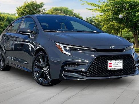 Certified 2024 Toyota Corolla SE image 1