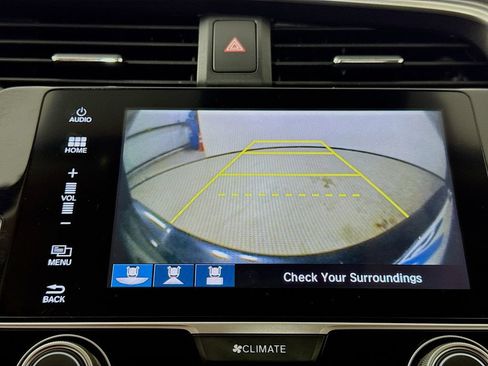 Used 2017 Honda Civic Touring image 19