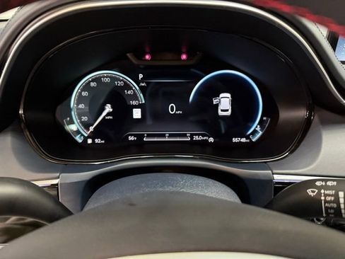 Used 2023 Genesis GV70 2.5T w/ Sport Prestige Package image 26