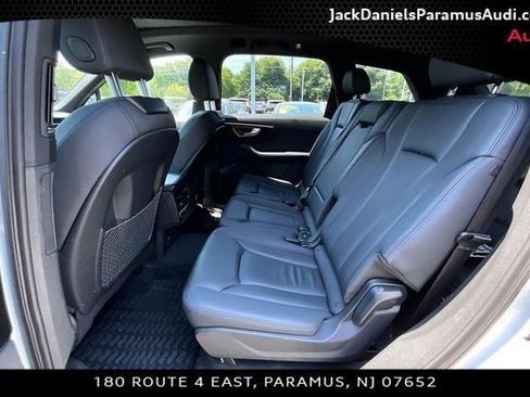 Used 2023 Audi Q7 2.0T Premium w/ Convenience Package AWD/4WD image 18