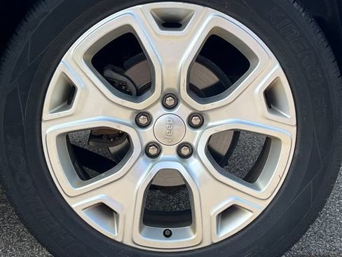 Used 2020 Jeep Renegade Limited w/ Safety and Security Group AWD/4WD image 6