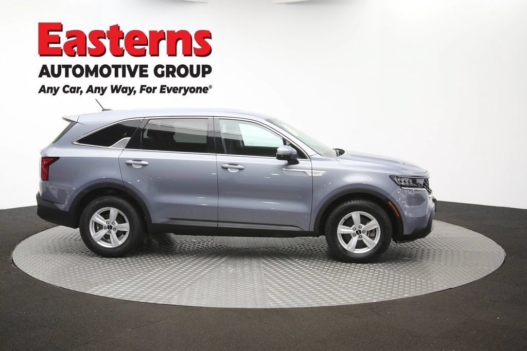 Used 2022 Kia Sorento LX FWD image 43