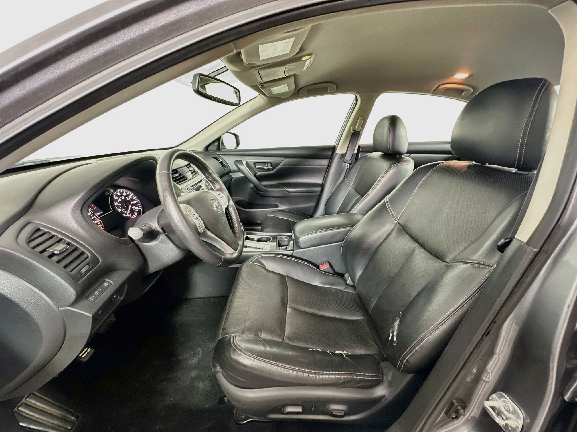 Used 2018 Nissan Altima 2.5 SL FWD image 13