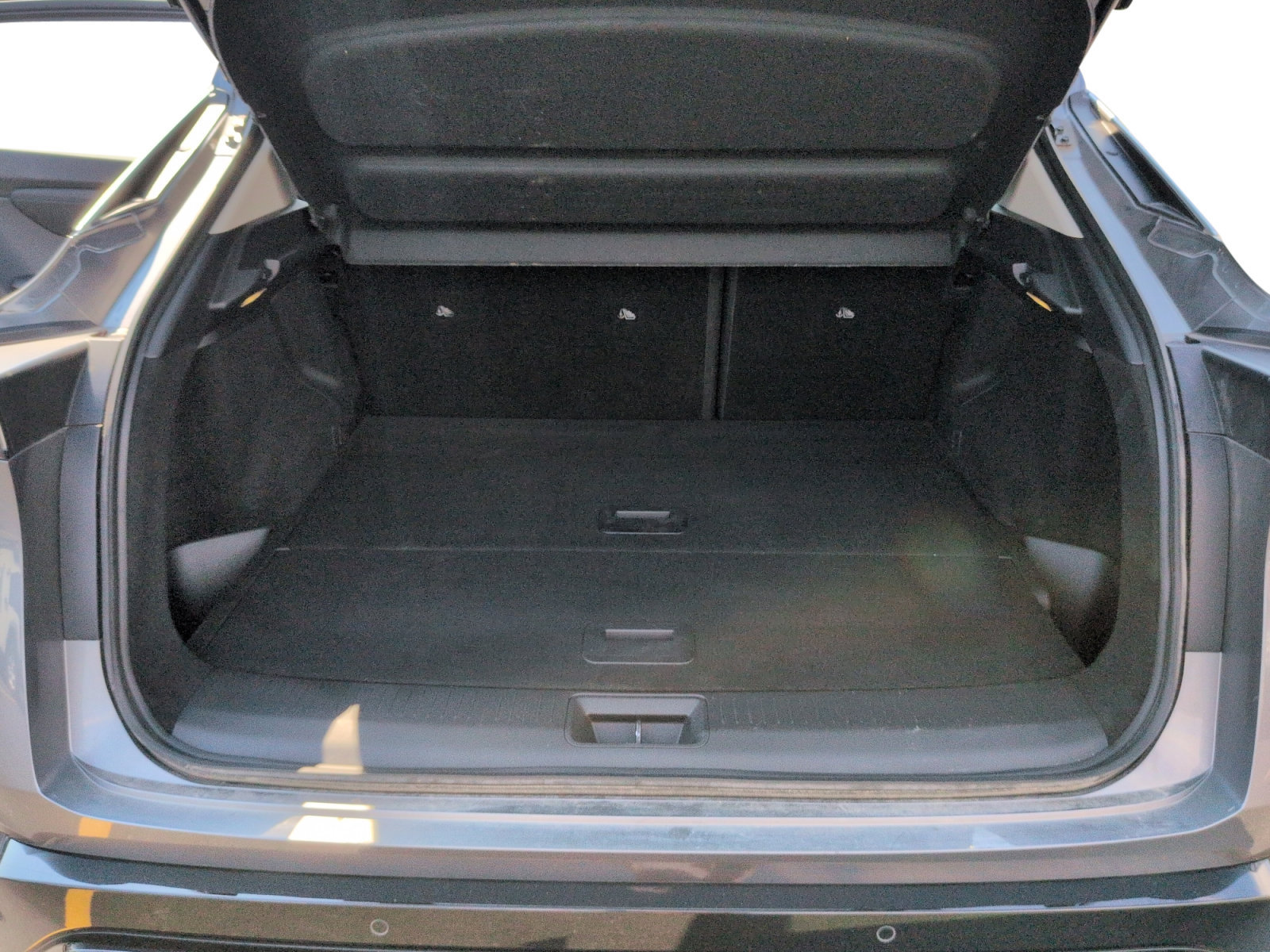 Used 2023 Nissan Ariya FWD image 24