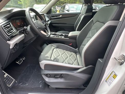 New 2026 Volkswagen Atlas Peak Edition AWD/4WD image 9