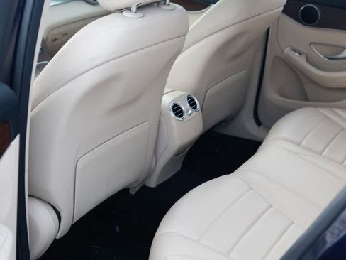 Used 2021 Mercedes-Benz GLC 300 GLC 300 image 16