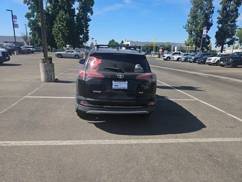 Used 2018 Toyota RAV4 XLE w/ Plus Extra Value Package FWD image 6