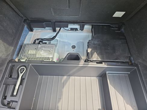 Used 2022 INFINITI QX50 Essential image 12