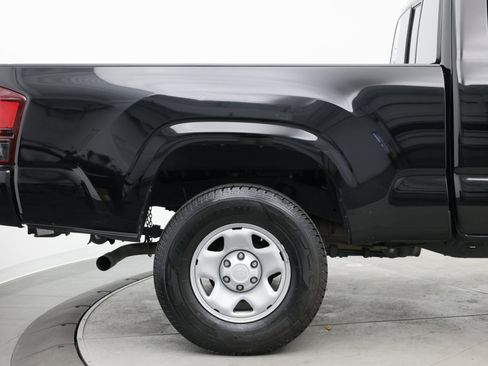 Used 2023 Toyota Tacoma SR w/ SR Convenience Package AWD/4WD image 8