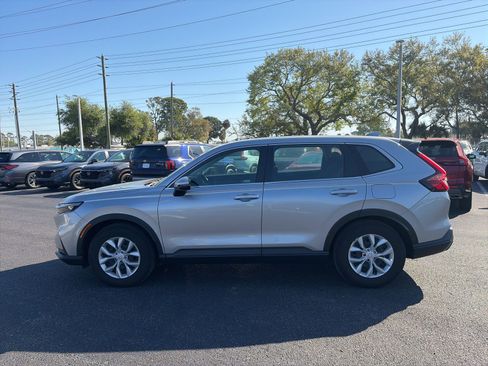 Used 2024 Honda CR-V LX image 4
