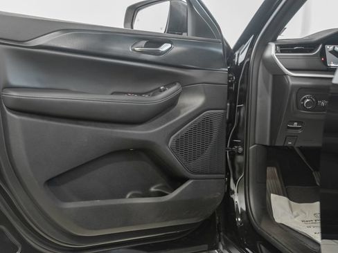 New 2026 Jeep Grand Cherokee L Laredo AWD/4WD image 40