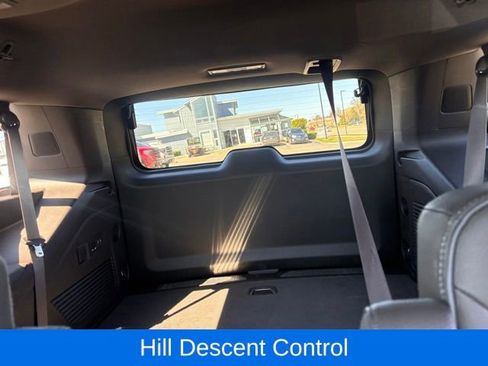 Used 2023 GMC Yukon Denali w/ Advanced Technology Package AWD/4WD image 13