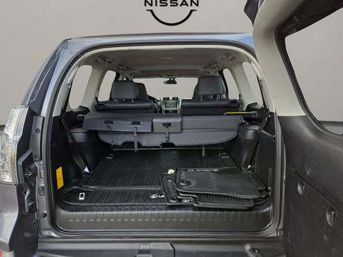 Used 2019 Lexus GX 460 image 31