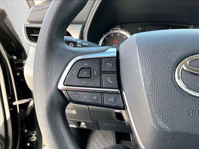 Used 2020 Toyota Highlander L FWD image 20