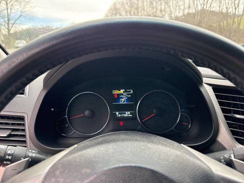 Used 2013 Subaru Outback 3.6R Limited w/ Moonroof Pkg image 13