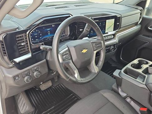 Certified 2025 Chevrolet Silverado 2500 LT w/ Convenience Package AWD/4WD image 10