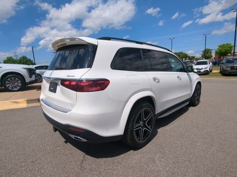 Used 2025 Mercedes-Benz GLS 450 4MATIC image 3