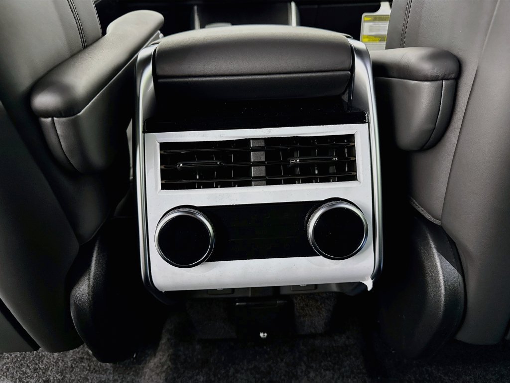 New 2027 Land Rover Range Rover Long Wheelbase SE AWD/4WD image 26