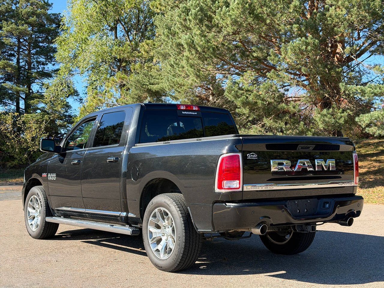 Used 2017 RAM 1500 Limited AWD/4WD image 3