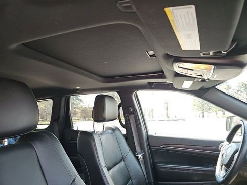 Used 2021 Jeep Grand Cherokee Limited w/ Premium Lighting Group image 13